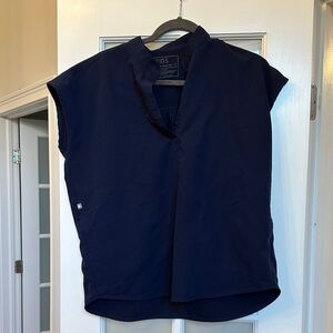 Figs Women's Navy Scrub Top